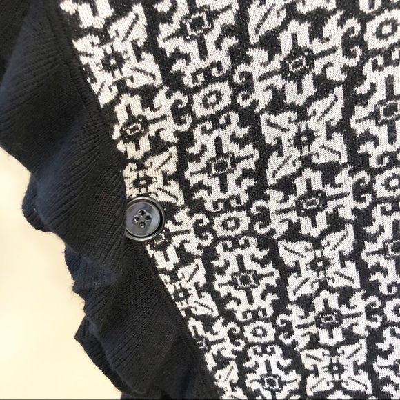 Joseph A. Ruffle Edge Open Front Cadigan - XL - Picture 4 of 10